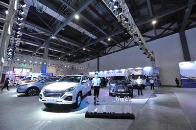 江鈴多款熱銷車型亮相省產汽車展示洽談會，引領區域汽車消費新熱潮